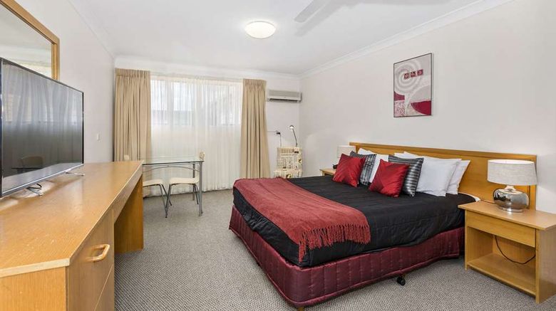 <b>Comfort Inn Centrepoint Room</b>. Images powered by <a href="https://iceportal.shijigroup.com/" title="IcePortal" target="_blank">IcePortal</a>.