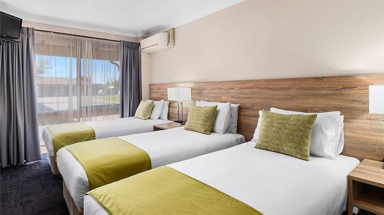 Quality Inn Carriage House Suite