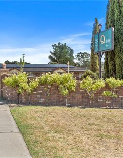 Quality Inn Carriage House