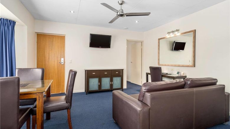 <b>Quality Hotel Robertson Gardens Suite</b>. Images powered by <a href="https://iceportal.shijigroup.com/" title="IcePortal" target="_blank">IcePortal</a>.