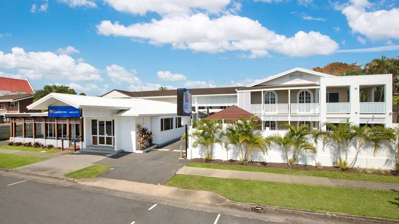 <b>Comfort Inn Cairns City Exterior</b>. Images powered by <a href="https://iceportal.shijigroup.com/" title="IcePortal" target="_blank">IcePortal</a>.