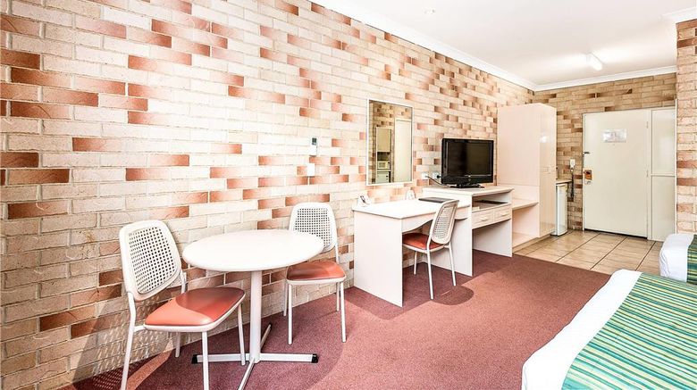 <b>Comfort Inn Glenfield Room</b>. Images powered by <a href="https://iceportal.shijigroup.com/" title="IcePortal" target="_blank">IcePortal</a>.