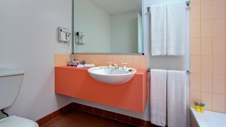 <b>Comfort Inn The Pier Room</b>. Images powered by <a href="https://iceportal.shijigroup.com/" title="IcePortal" target="_blank">IcePortal</a>.