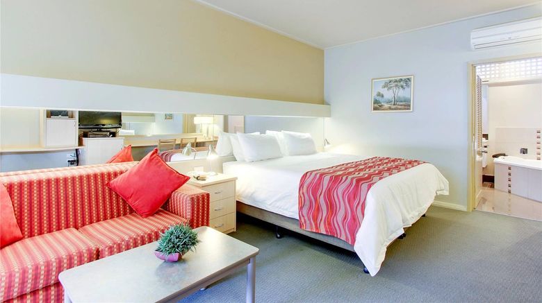 <b>Comfort Inn & Suites Emmanuel Suite</b>. Images powered by <a href="https://iceportal.shijigroup.com/" title="IcePortal" target="_blank">IcePortal</a>.