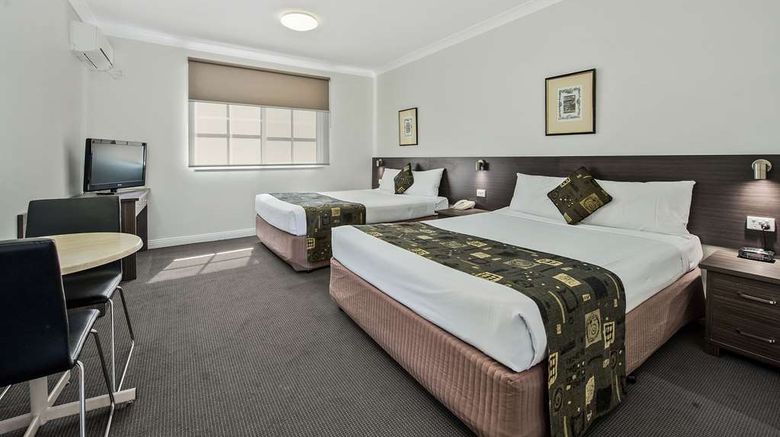 <b>Comfort Inn Dandenong Room</b>. Images powered by <a href="https://iceportal.shijigroup.com/" title="IcePortal" target="_blank">IcePortal</a>.