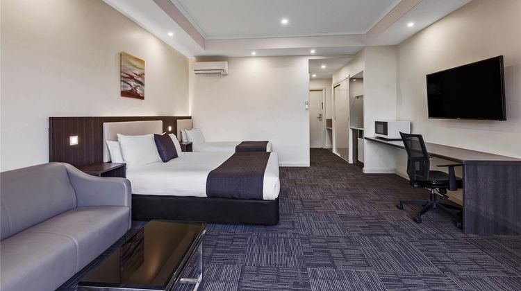 Quality Hotel Melbourne Airport Room