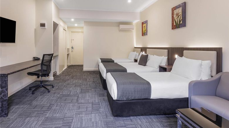 <b>Quality Hotel Melbourne Airport Room</b>. Images powered by <a href="https://iceportal.shijigroup.com/" title="IcePortal" target="_blank">IcePortal</a>.
