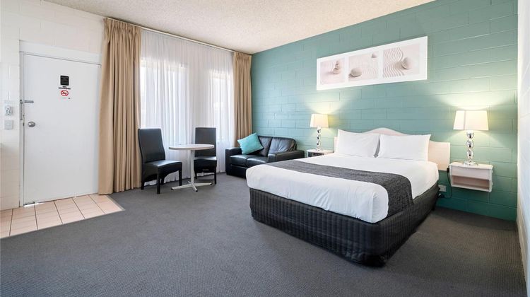 Comfort Inn & Suites King Avenue Room