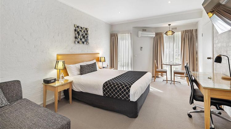 Comfort Inn Coach & Bushmans Room