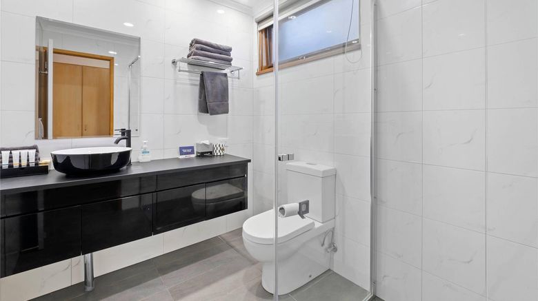 <b>Comfort Inn Lady Augusta Room</b>. Images powered by <a href="https://iceportal.shijigroup.com/" title="IcePortal" target="_blank">IcePortal</a>.