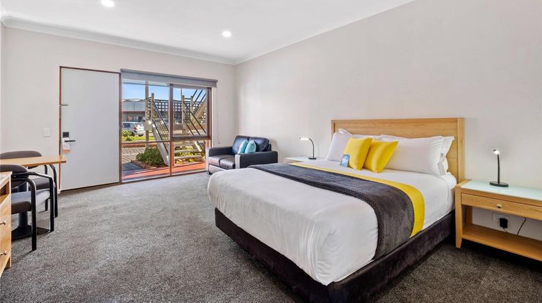 <b>Comfort Inn Lady Augusta Room</b>. Images powered by <a href="https://iceportal.shijigroup.com/" title="IcePortal" target="_blank">IcePortal</a>.