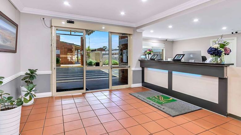 <b>Quality Inn Railway Lobby</b>. Images powered by <a href="https://iceportal.shijigroup.com/" title="IcePortal" target="_blank">IcePortal</a>.
