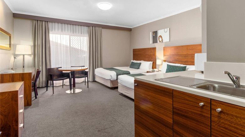 <b>Quality Hotel Dickson Room</b>. Images powered by <a href="https://iceportal.shijigroup.com/" title="IcePortal" target="_blank">IcePortal</a>.