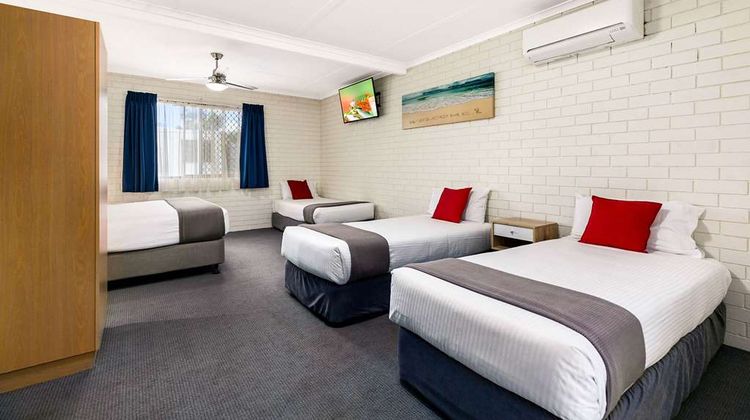 Comfort Inn on Main Suite
