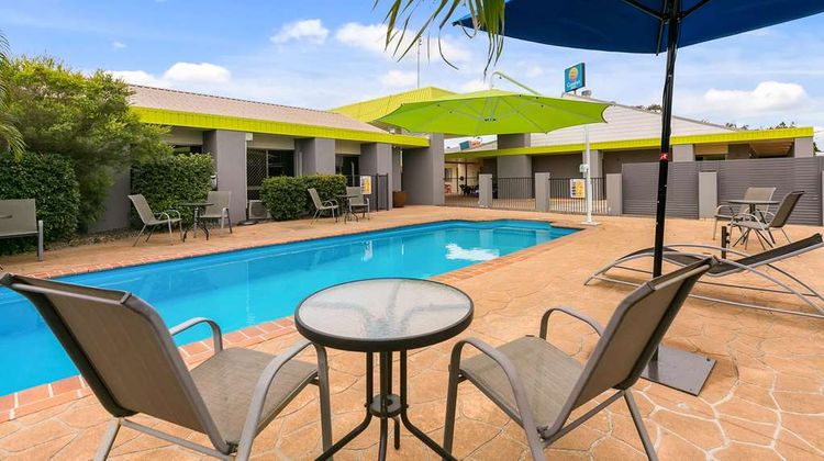 Comfort Inn on Main Pool