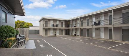 Comfort Inn Western Exterior
