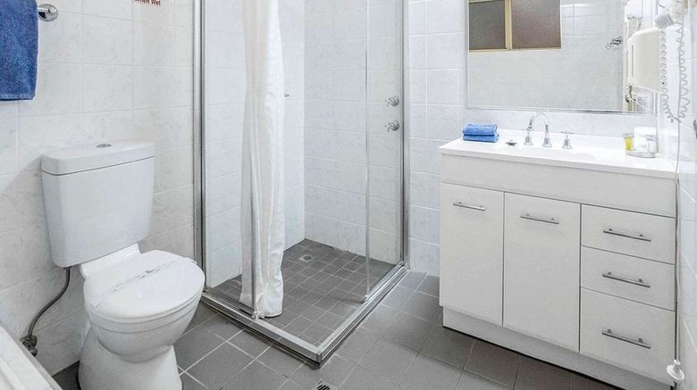 <b>Comfort Inn Bay of Isles Room</b>. Images powered by <a href="https://iceportal.shijigroup.com/" title="IcePortal" target="_blank">IcePortal</a>.