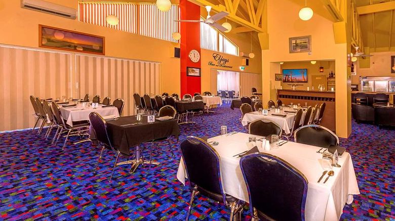 <b>Comfort Inn Bay of Isles Restaurant</b>. Images powered by <a href="https://iceportal.shijigroup.com/" title="IcePortal" target="_blank">IcePortal</a>.
