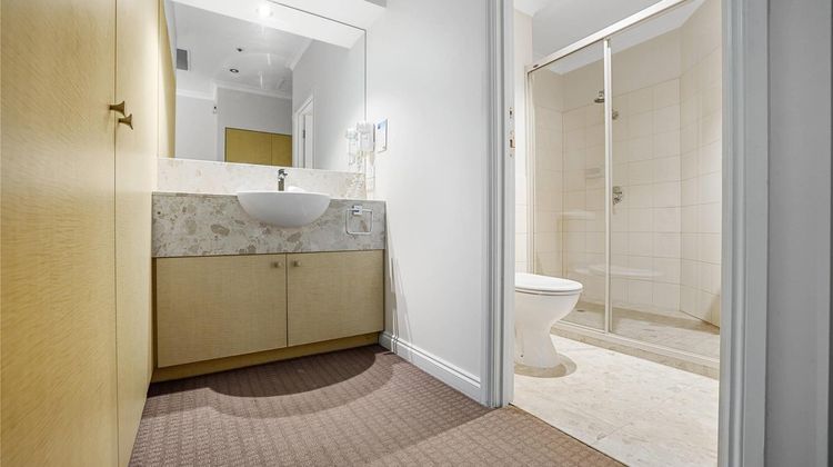 Clarion Suites Gateway Room