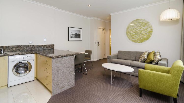 Clarion Suites Gateway Suite