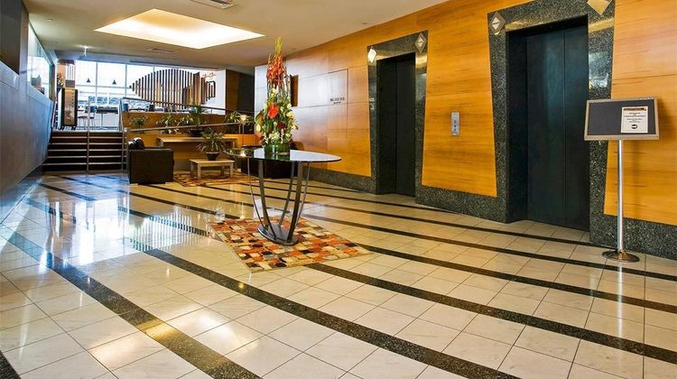Clarion Suites Gateway Lobby