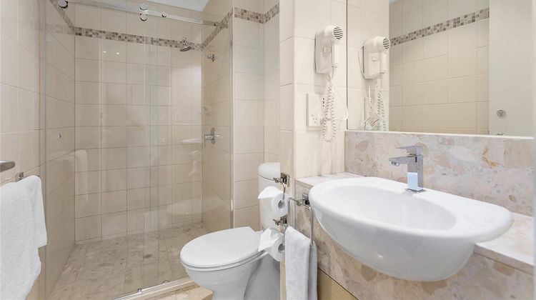 Clarion Suites Gateway Room