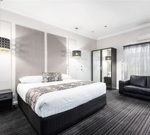 Comfort Inn Deakin Palms Room