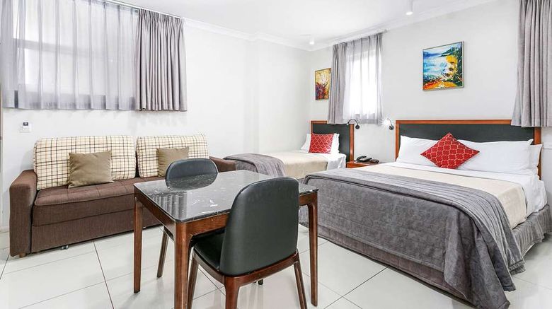 <b>Comfort Inn & Suites Burwood Room</b>. Images powered by <a href="https://iceportal.shijigroup.com/" title="IcePortal" target="_blank">IcePortal</a>.