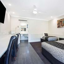 Comfort Inn May Park