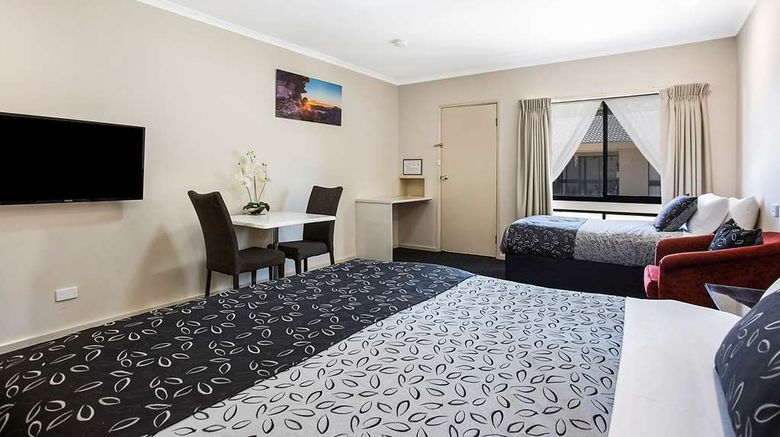 <b>Comfort Inn May Park Room</b>. Images powered by <a href="https://iceportal.shijigroup.com/" title="IcePortal" target="_blank">IcePortal</a>.