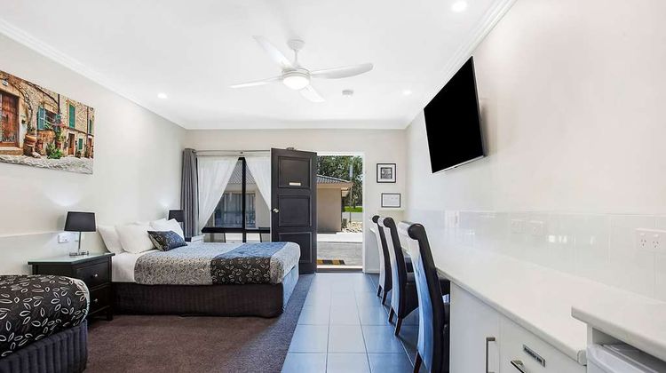 Comfort Inn May Park Room