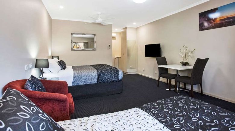 <b>Comfort Inn May Park Room</b>. Images powered by <a href="https://iceportal.shijigroup.com/" title="IcePortal" target="_blank">IcePortal</a>.