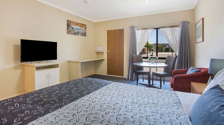 <b>Comfort Inn May Park Room</b>. Images powered by <a href="https://iceportal.shijigroup.com/" title="IcePortal" target="_blank">IcePortal</a>.