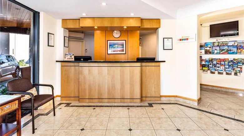 <b>Quality Resort Sorrento Beach Lobby</b>. Images powered by <a href="https://iceportal.shijigroup.com/" title="IcePortal" target="_blank">IcePortal</a>.
