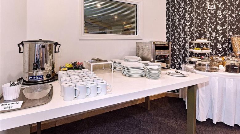 <b>Quality Resort Sorrento Beach Restaurant</b>. Images powered by <a href="https://iceportal.shijigroup.com/" title="IcePortal" target="_blank">IcePortal</a>.