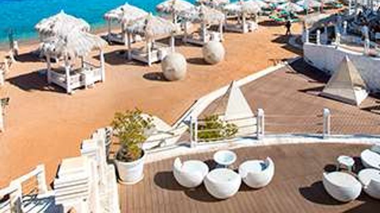 <b>Sunrise Grand Select Arabian Beach Beach</b>. Images powered by <a href="https://iceportal.shijigroup.com/" title="IcePortal" target="_blank">IcePortal</a>.