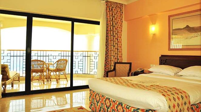 <b>Sunrise Holidays Resort Room</b>. Images powered by <a href="https://iceportal.shijigroup.com/" title="IcePortal" target="_blank">IcePortal</a>.