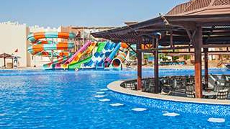 <b>Sunrise Select Royal Makadi Resort Pool</b>. Images powered by <a href="https://iceportal.shijigroup.com/" title="IcePortal" target="_blank">IcePortal</a>.
