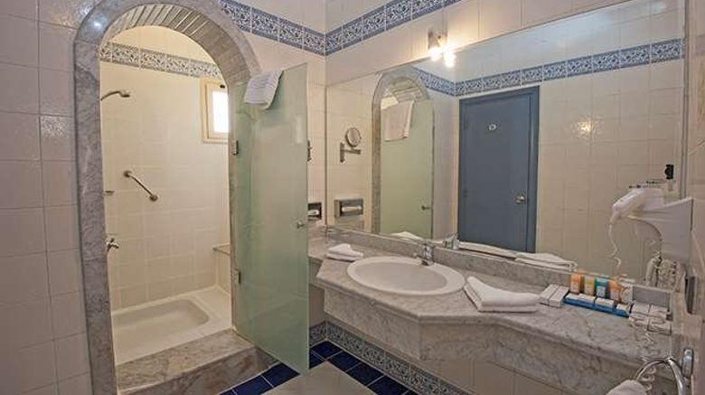 <b>Sunrise Select Royal Makadi Resort Room</b>. Images powered by <a href="https://iceportal.shijigroup.com/" title="IcePortal" target="_blank">IcePortal</a>.