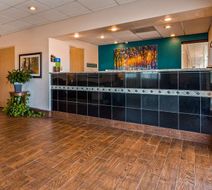 SureStay By Best Western Ottawa Lobby