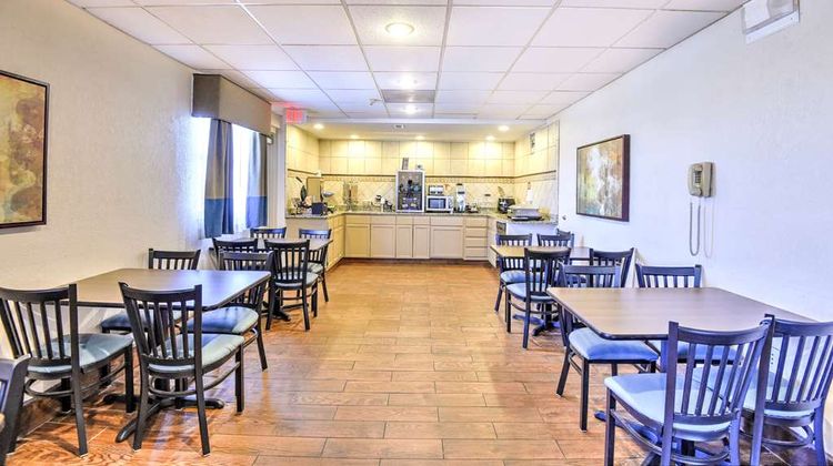 SureStay By Best Western Ottawa Restaurant