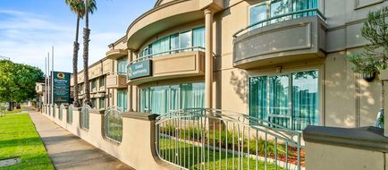 Quality Hotel Parklake Shepparton Exterior