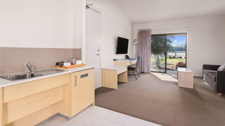 Quality Suites Point Cook Seasons 5 Suite