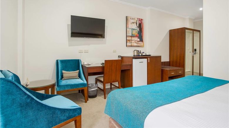 <b>Quality Hotel Regent Rockhampton Suite</b>. Images powered by <a href="https://iceportal.shijigroup.com/" title="IcePortal" target="_blank">IcePortal</a>.