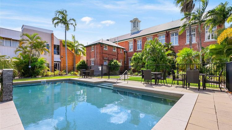 Quality Hotel Regent Rockhampton Pool