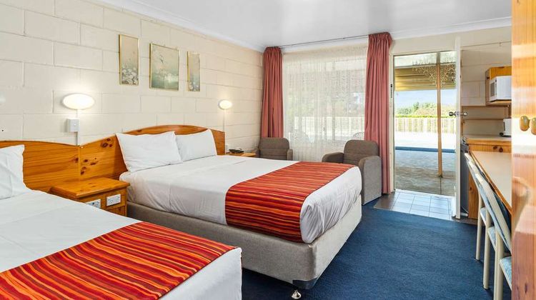 Econo Lodge Alabaster Room