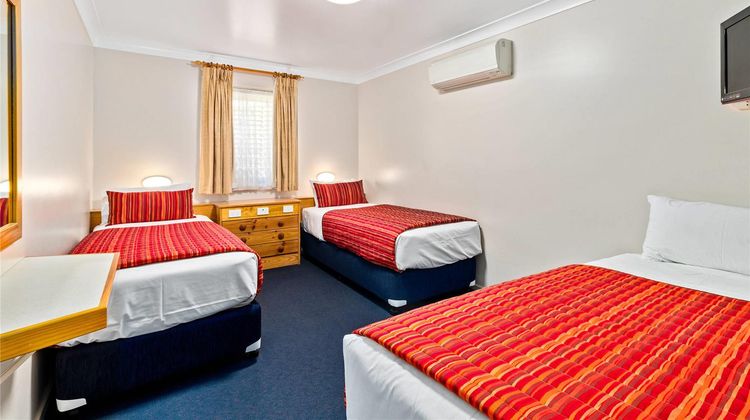 Econo Lodge Alabaster Room