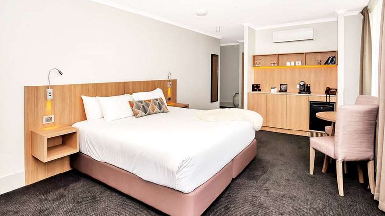 <b>Clarion Hotel Townsville Room</b>. Images powered by <a href="https://iceportal.shijigroup.com/" title="IcePortal" target="_blank">IcePortal</a>.
