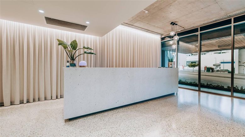 <b>Clarion Hotel Townsville Lobby</b>. Images powered by <a href="https://iceportal.shijigroup.com/" title="IcePortal" target="_blank">IcePortal</a>.