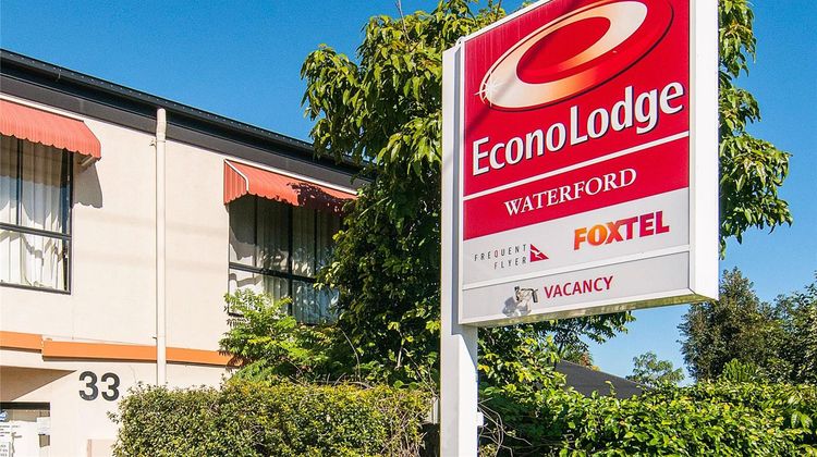Econo Lodge Waterford Exterior
